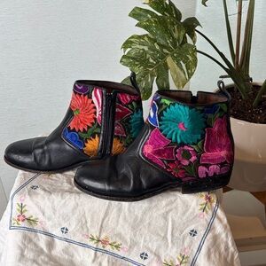 Handmade leather Guatemala Trisha Floral Embroidered Ankle Boots 10